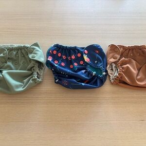 Bundle of 3 Esembly size one outers